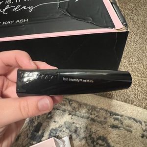 Brand new -Mary Kay lash intensity mascara